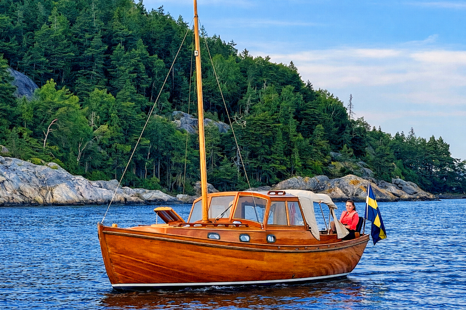 classic-swedish-julle-my-eeyore-1-main