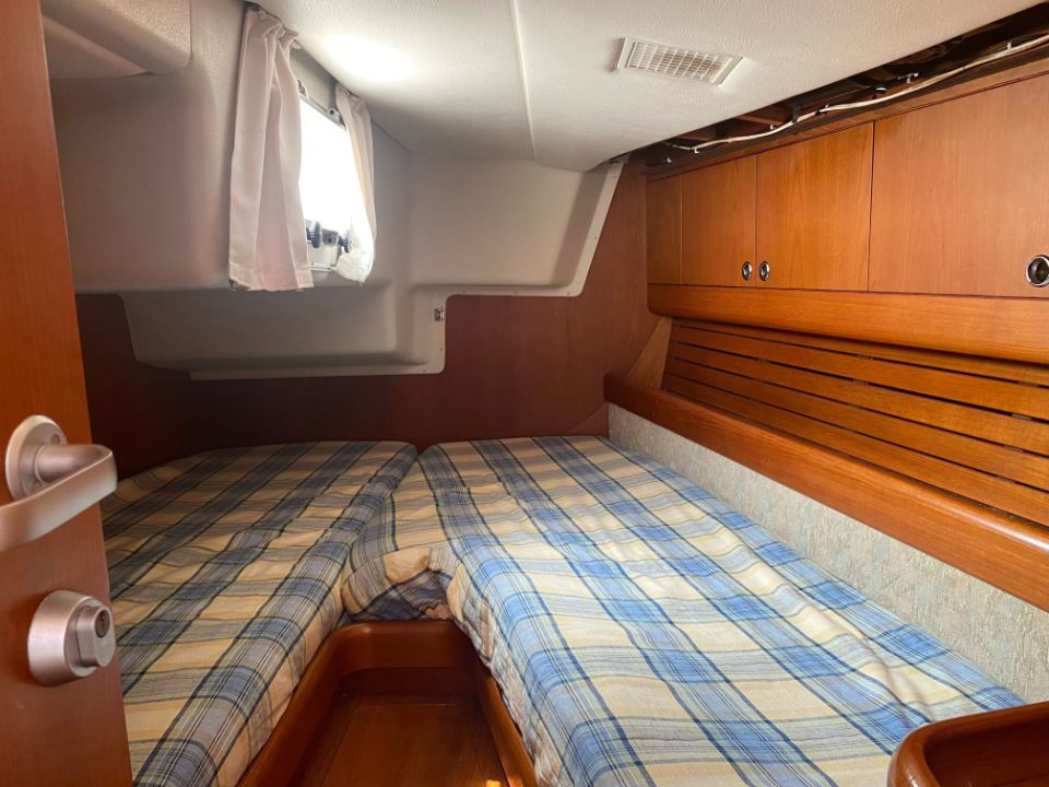 nautor-swan-44-mistral-7