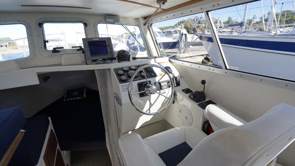 sea-sport-explorer-delfina-3