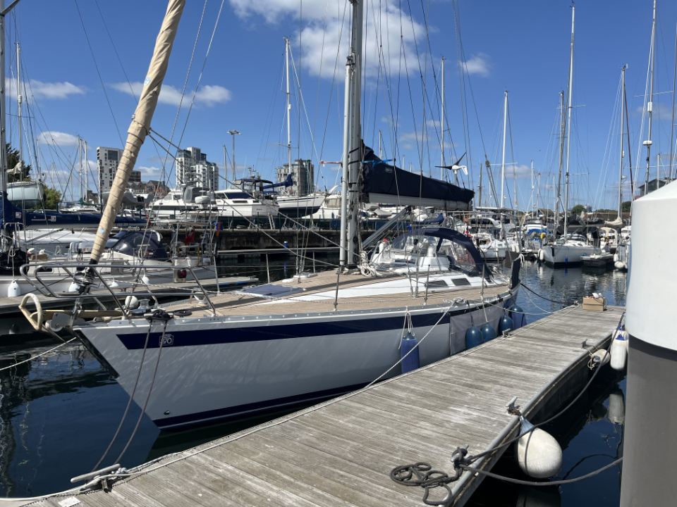 sweden-yachts-370-bloom-1