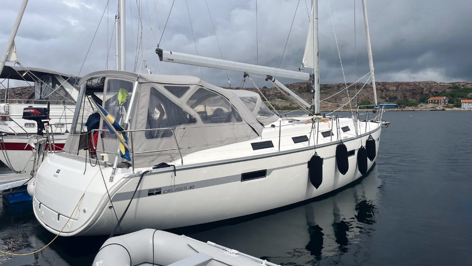 Bavaria 40 Cruiser, QUEEN 10